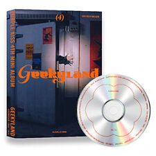 PURPLE KISS [GEEKYLAND] 4. mini album CD + książka fotograficzna + naklejka + 2 karty + prezent