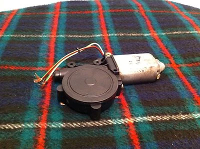 Saab c900 Right Rear Bosch Convertible Window Motor  1994< - Image 1 of 4