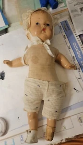 Vintage cloth body doll - Picture 1 of 5