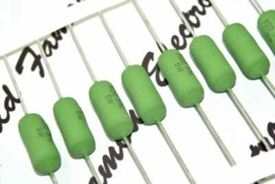 4pcs - Vishay-BC(PHILIPS) AC05 5W 5% Cemented Wirewound Resistor - Image 1 of 4