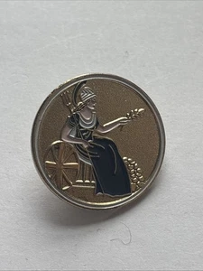 Britannia Metal Badge. - Picture 1 of 2