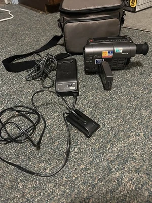 Sony Handycam CCD-TRV22 Video Camera Recorder Silver Charger Power Cable Tested - Image 1 of 4