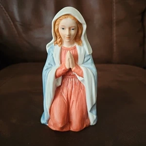 Homco Home Interior Belén 5260 Mary Arrodillado Repuesto Porcelana Estatuilla - Imagen 1 de 6