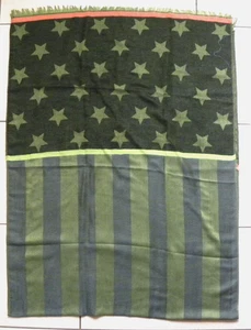 Schal,Umschlagtuch,Grün mit Sternen,Viscose,180 cm x 69 cm - Bild 1 von 2