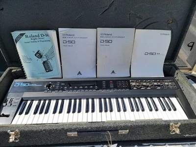 VINTAGE ROLAND D-50 SYNTHESIZER - 1980'S CLASSIC ARMENS 61 KEY SYNTH KEYBOARD  - Image 1 of 4
