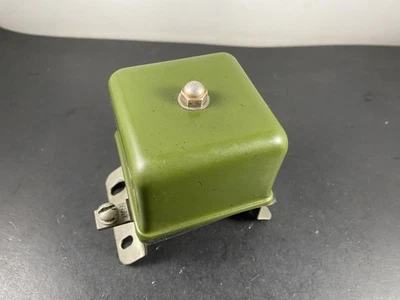 1932 - 1936 年包装电压调节器 — 第 1/4 张图片