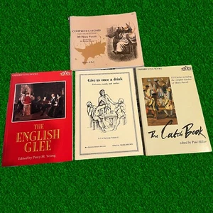 Sammlung von Büchern über englische Fänge, Glees und Madrigale - Bild 1 von 2