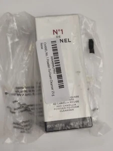 CHANEL No. 1 de Chanel Red Camellia Powder-To-Foam Cleanser, 25 g - Picture 1 of 6