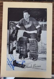 HANK BASSEN SIGNED 1944-1963 BEEHIVE PHOTO CARD GROUP 2 RED WINGS DEC - Picture 1 of 3
