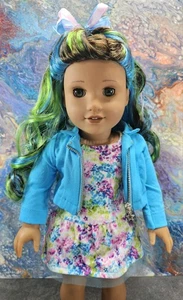 American Girl Truly Me Puppe #89 bunt blau grün braune Haare & haselnussbraune Augen - Bild 1 von 18