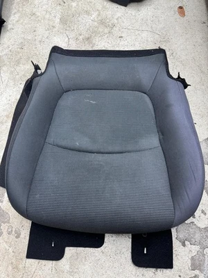 Toyota Rav4 2019-2023 delantero izquierdo izquierdo asiento del conductor cojín inferior OEM 71072-OR241 Foto 1 de 4