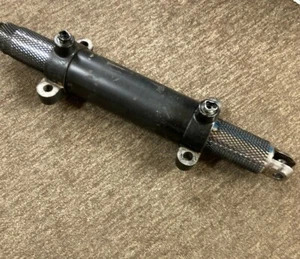 580067718R Cilindro Yale SKU-08170109TN *NECESSITA DI NUOVA GUARNIZIONE* - Foto 1 di 6