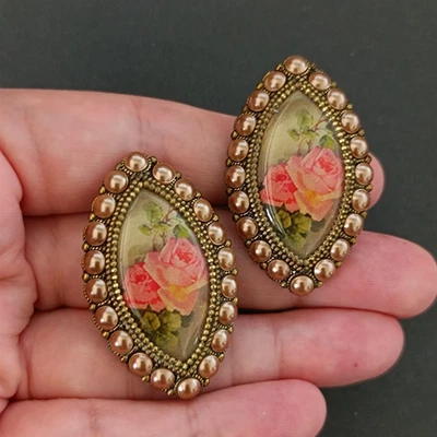 Pendientes Michal Negrin Romántico Renacimiento Victoriano Rosa Clip De Colección Foto 1 de 4