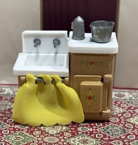 1980s Vintage The LITTLES Dollhouse Kitchen Sink Cabinet Diecast MATTEL W Bonus - Picture 1 of 5