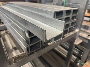 H/Duty Steel C-Section Retaining Wall End Channel to suit 75mm Sleepers - 1200mm - Picture 1 of 4