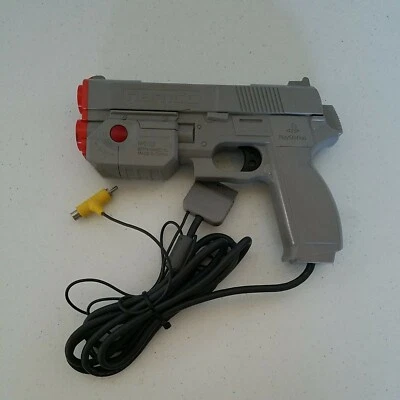 Controle de arma original Namco NPC-103 GUNCON para Playstation 1 (PS1) - Imagem 1 de 3