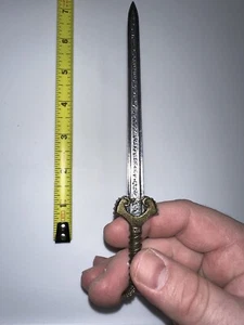1/6 scale metal wonder woman sword (edges not sharp) - Picture 1 of 4