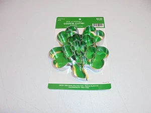 Cortadores de galletas de metal para trébol de 4 hojas del día de San Patricio - Imagen 1 de 4