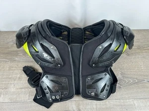 Gear Pro Tec RZ7 Razor Football Shoulder Pads Black Size Large 18"-19" - Picture 1 of 5