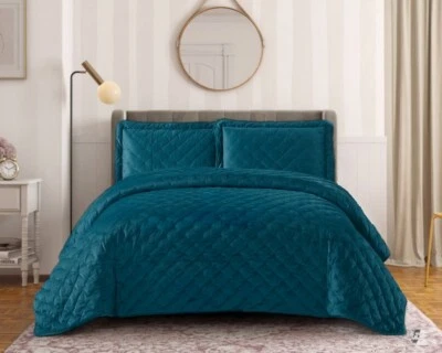Velmoire Embroidered Luxury Velvet Throw Bedspread Bedding King &Pillowshams - Image 1 of 2
