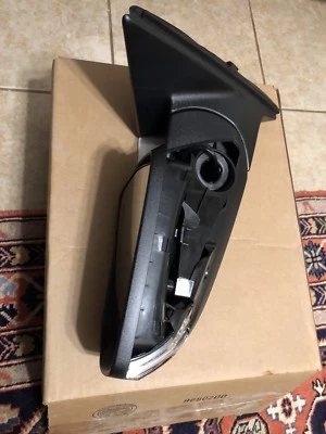 2014/15/16/17 Chevrolet Impala RH Passenger Side Mirror Housing New OEM - Image 1 of 4