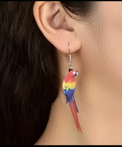 4Pcs 62x13x2mm Rainbow Acrylic Parrot Tibetan Silver Pendant Bead FSR53677 - Picture 1 of 3