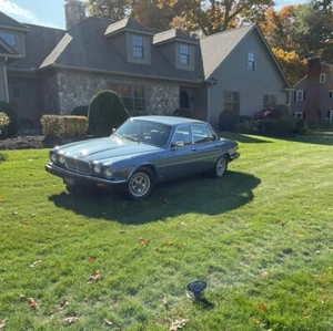 1987 Jaguar XJ6 - Picture 1 of 20
