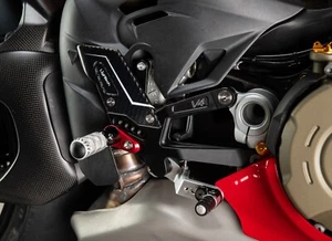 Estribos hacia Atrás Lightech R Versión Reposapiés Articulado para Ducati - Imagen 1 de 5