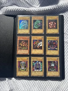 Starter Deck: Kaiba - SDK Juego Completo (2002) Casi Nuevo/En MP Oficial Yu-Gi-Oh! Carpeta - Imagen 1 de 10