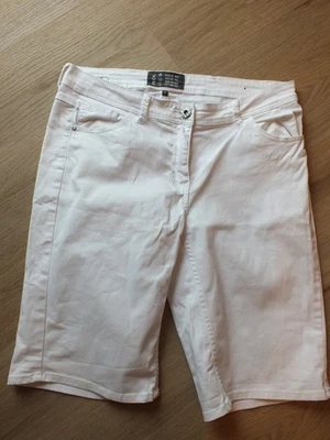 Bermudas Shorts Weiß Gr. 30 für 40 von Cecil - Bild 1 von 3