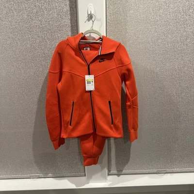 Nike Mujer Tech Windrunner Polar, Talla Pequeña, Chaqueta Cremallera Sudadera con Capucha y Pantalones Nuevo con Etiquetas $255 Foto 1 de 4
