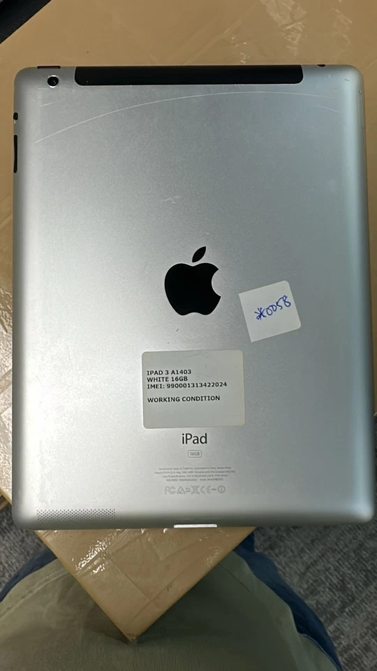 Tablet Apple iPad 3 A1403 16 GB blanca no enciende solo para piezas no incluida Foto 1 de 2