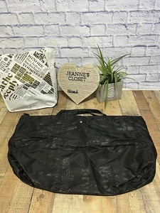 Lululemon Yogi Tote III Discover Manifesto Embossed Black Convertible yoga mat - Picture 1 of 14