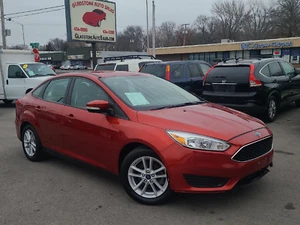 2018 Ford Focus SE - Picture 1 of 27