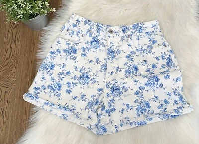 LA Blues Vtg 90s High Waisted Floral Mom Jean Blue White Denim Shorts Sz 8 - Image 1 of 4