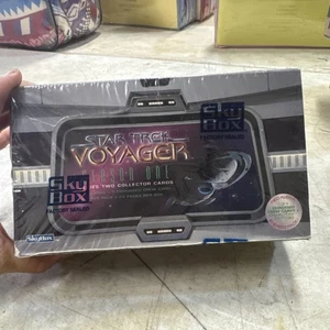 SkyBox Star Trek Voyager Season 1 Series 2 Trading Cards Sealed FREE SHIPPING - Picture 1 of 7