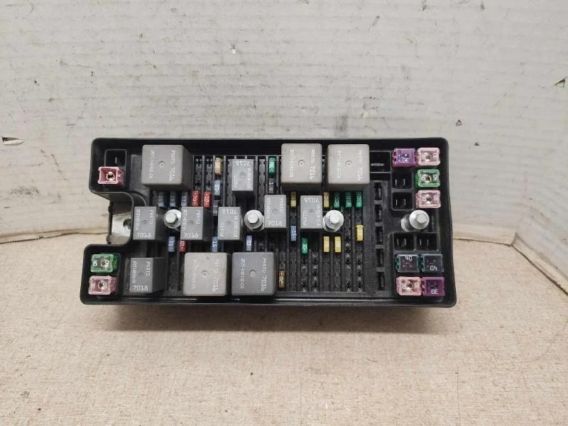 2007-2008 Ford Mustang Engine Fuse Box Assembly OEM - Image 1 of 4