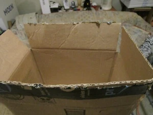 ASSORTED VHS TAPES - Picture 1 of 2