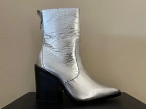 LARROUDE JAMES CRINKLED SILVER METALLIC LEATHER ANKLE BOOTS SIZE 7 - Picture 1 of 5
