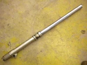 1983 Yamaha IT 250 K front fork leg shock absorber right tube slider assembly - Picture 1 of 3
