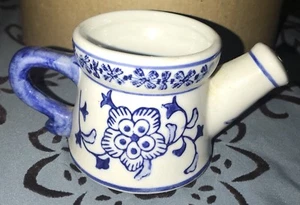 HERMITAGE POTTERY SPRINKLING CAN FLORAL BLUE AND WHITE 2 1/2” TALL - Picture 1 of 9