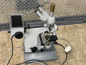 Reichert Microscope 300108 Trinocular w/ Illuminator & 4 Objectives - Picture 1 of 12