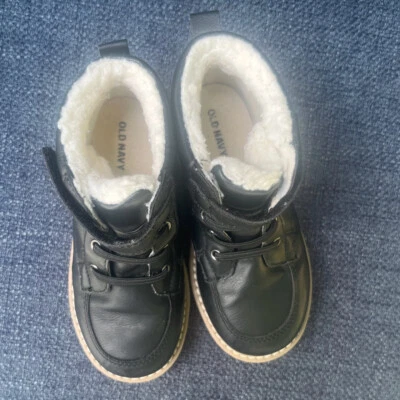 Botas para niños resistentes viejas azul marino negras niño pequeño talla 10 forradas suela gruesa envío gratis Foto 1 de 4
