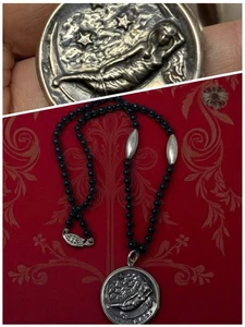 Vintage Sterlingsilber Mondgöttin Medaillon an schwarzer und Sterling Perlen Halskette  - Bild 1 von 13