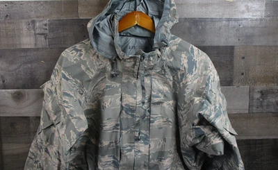 US Air Force APECS Parka Jacket Mens Medium Regular Tiger Stripe Camo - Image 1 of 4