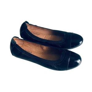 Josef Seibel Women's 37 Patent Toe Black Leather Comfort Flat SZ 6-6.5 - Picture 1 of 10