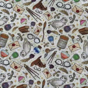 Wizard Owl Character Fabric Fat Quarter Poly Cotton Craft - Picture 1 of 1