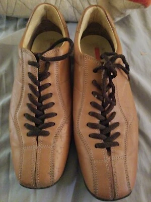 Tenis PRADA de cuero con cordones de moda hechos en Italia talla 37,5 Foto 1 de 4