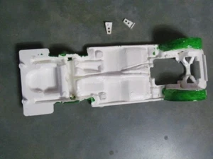 1967 Barracuda chassis from AMT Model car - Picture 1 of 4