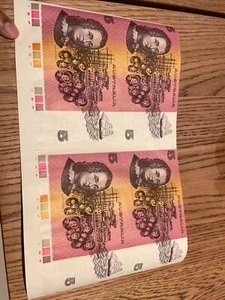 AUSTRALIA BANCONOTE SERIE BASSA NON TAGLIATE $5 BLOCCO DI 4 1990 - Foto 1 di 2